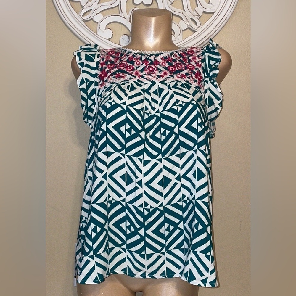 Savanna Jane womens blouse medium embroiderer lace teal white pink ruffle sleeve